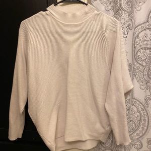 Women’s long sleeve top